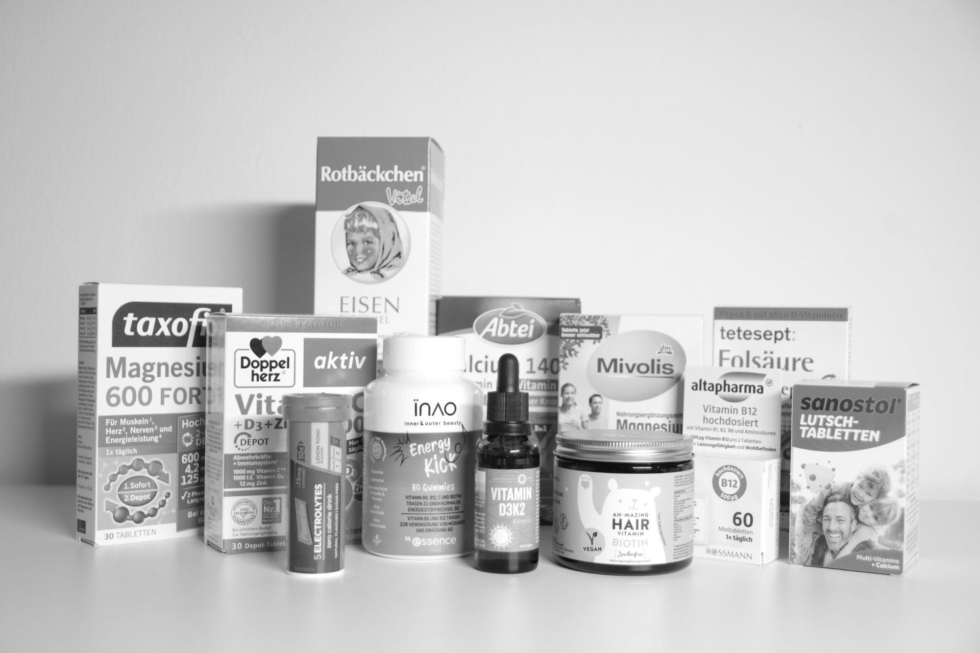 Nahrungsergänzungsmittel aus dem Angebot von Drogeriemärkten.